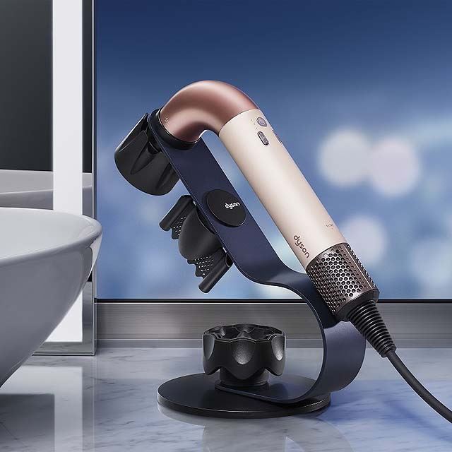 Dyson 新作ドライヤーで、サロン帰りの髪を手に入れましょう！